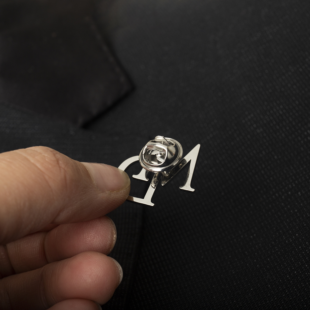Broche con iniciales personali - Men'S Grooming & Health Made Simple reseña y precio